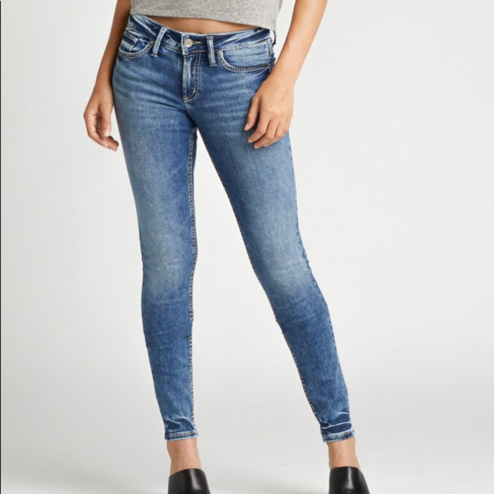 Silver Jeans Co. Suki Mid Rise Skinny Jeans